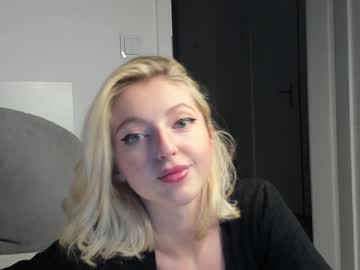 webcam girl yournaughtymiss live cam image #4169687