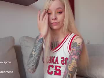 webcam girl lil_mess live cam image #3656747