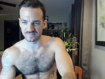 webcam man herewego42 live cam image #3845039