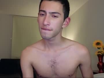 webcam man ethan_skiny_ live cam image #8355352