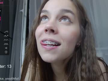 webcam girl monika_youthfull live cam image #7144995