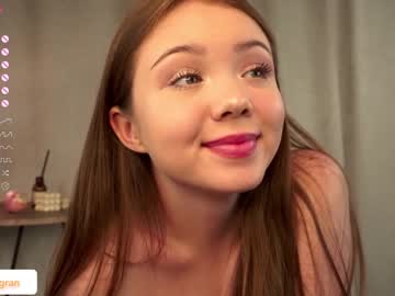 webcam girl my_eyes_higher live cam image #9190515
