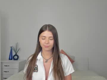 webcam girl violetta_finch live cam image #9982206