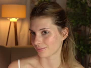 webcam girl refined_style live cam image #10891905
