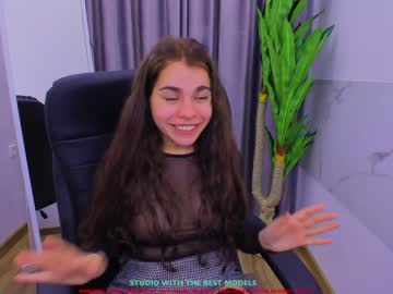 webcam girl lilu_coy live cam image #1073474