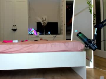 webcam girl lissa_wayne live cam image #10448468