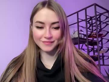 webcam girl strawberryjamx live cam image #4789296