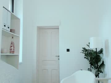 webcam couple christine_bae live cam image #8799708