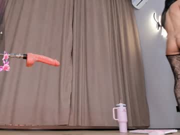 webcam girl hi_miki live cam image #12699389
