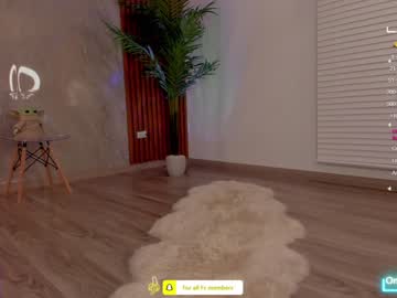 webcam girl gigi_ulala live cam image #6735753