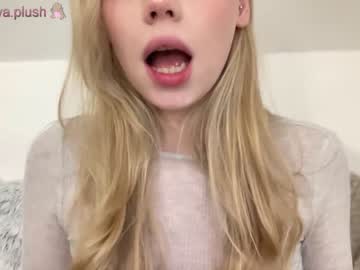 webcam girl sonyaplush live cam image #9161204