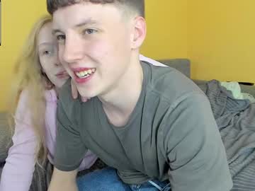 webcam couple emily0303 live cam image #12981087