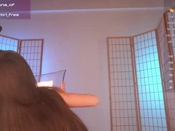 webcam girl anna_bri live cam image #10418308