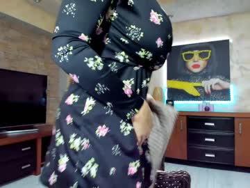 webcam girl raquelle_star live cam image #4725584