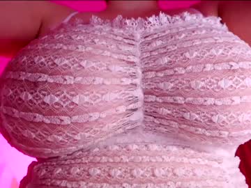 webcam girl aveksmr live cam image #7807229