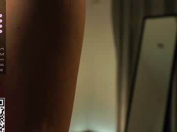 webcam girl a_whole_eternity live cam image #8840522