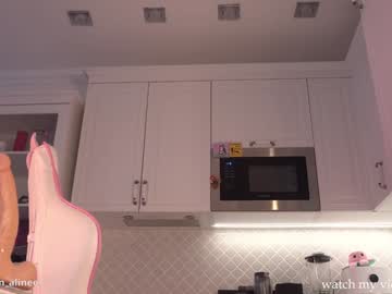 webcam girl golden_alinee live cam image #12669462