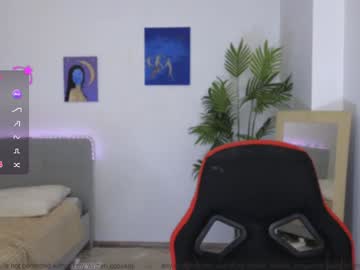 webcam girl small_blondee live cam image #10770504
