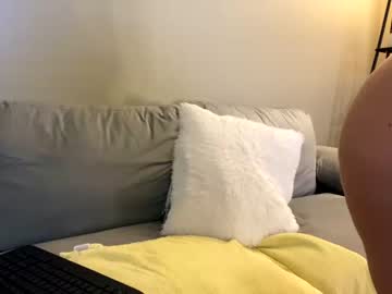 webcam girl peachespanties123 live cam image #7183348