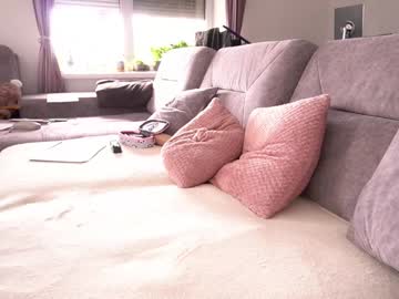 webcam girl innocentemmy live cam image #12641240