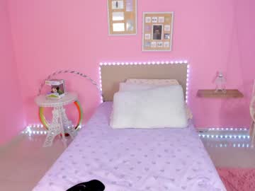 webcam girl little_effy18 live cam image #3669011
