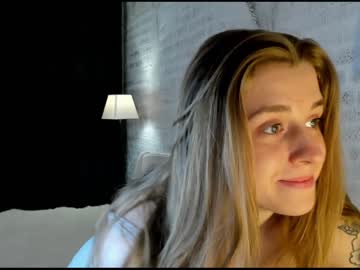 webcam girl sophie_crashh live cam image #5931523
