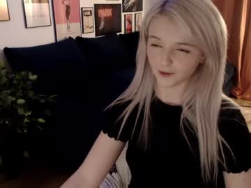 webcam girl xoberry live cam image #712639