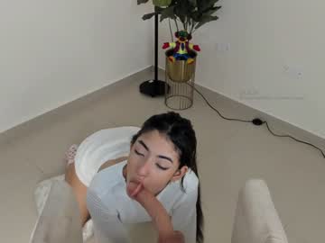 webcam girl shena_nomy live cam image #9194555