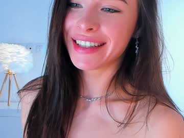 webcam girl uwunikaa live cam image #8683411