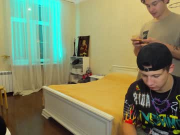 webcam man purple_gang live cam image #1076375