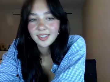 webcam girl isabellelayla live cam image #13039594