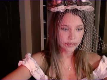 webcam girl bitter_moon live cam image #4061101