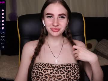webcam girl fallen_angel_18 live cam image #795895