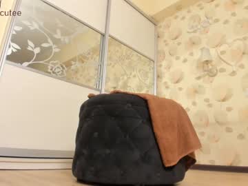 webcam girl akino_17 live cam image #1675928