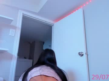 webcam girl lau_xoxo live cam image #10077545