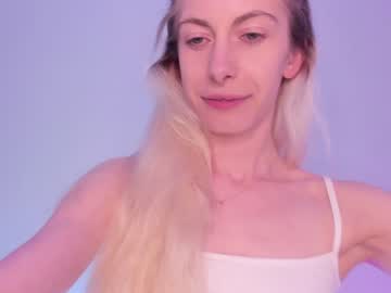 webcam girl girl_i_am live cam image #5091747