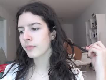 webcam girl frenchava live cam image #8072264