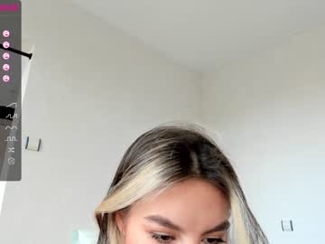 webcam girl deniseone live cam image #4298184
