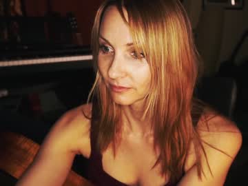 webcam girl kaileeshy live cam image #858050