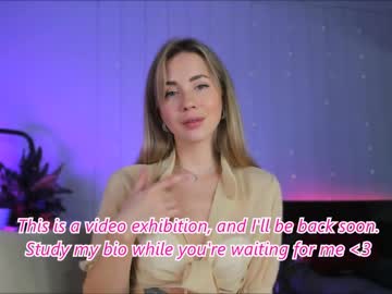 webcam girl emmi_rosee live cam image #8914782