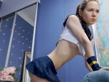 webcam girl kriskras__ live cam image #7600849