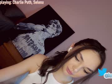 webcam girl hollyextra live cam image #2871877