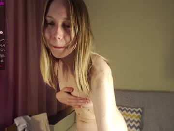 webcam girl wheat_milk live cam image #2834428