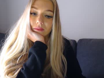 webcam girl pervyblonde live cam image #1732905