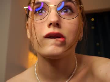 webcam girl margarethowell live cam image #7993841