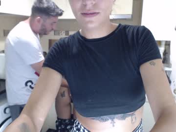 webcam couple maya_and_guests live cam image #6240936