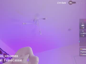 webcam girl cassie_evansss live cam image #12129936