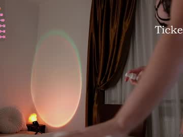 webcam girl fit___girl live cam image #12626456