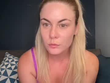 webcam girl leannequeen113 live cam image #3356271