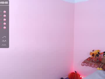 webcam girl little_effy18 live cam image #412951